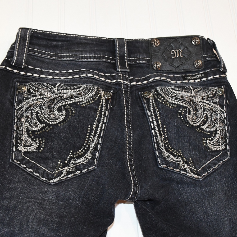 LIKE NEW Miss Me Skinny Dark Wash Jeans, Size 25
